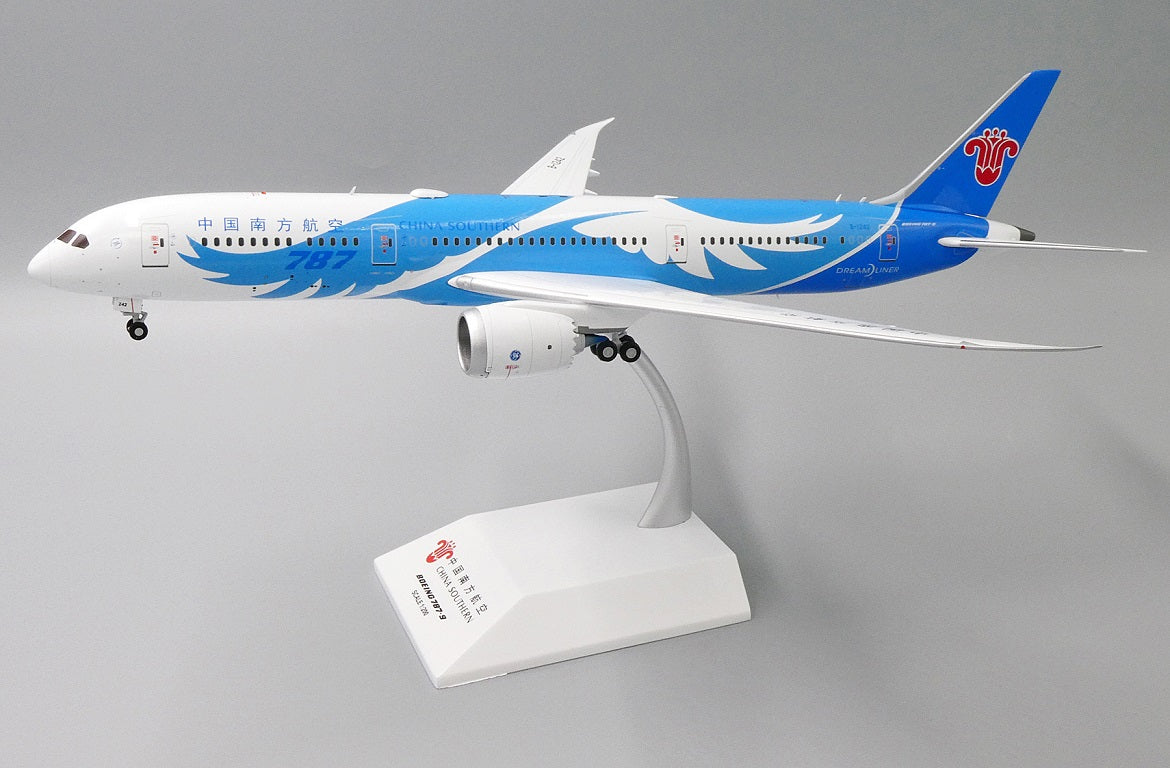 JC WINGS B787-9 DREAMLINER CHINA SOUTHERN AIRLINES REG: B-1242
