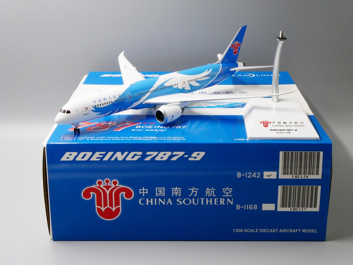 JC WINGS B787-9 DREAMLINER CHINA SOUTHERN AIRLINES REG: B-1242