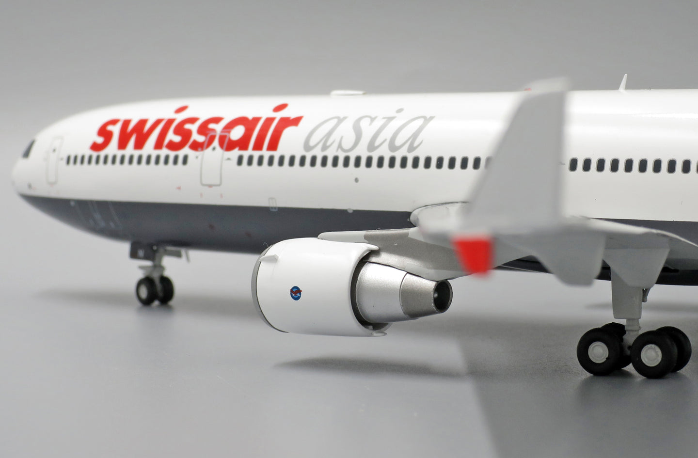 JC WINGS MD-11 SWISSAIR ASIA REG: HB-IWN