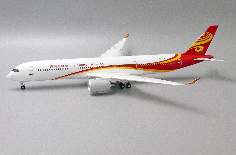 JCWINGS HAINAN AIRLINES A350 REG: B1070 FLAPS DOWN