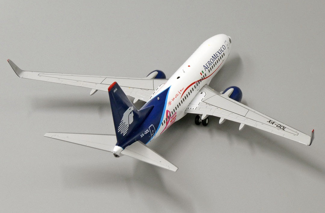 JC WINGS B737-700 AEROMEXICO REG: XA-GOL