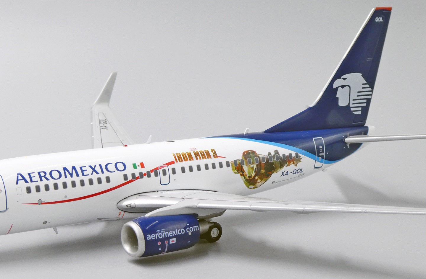 JC WINGS B737-700 AEROMEXICO "IRON MAN 3" REG: 3 XA-GOL