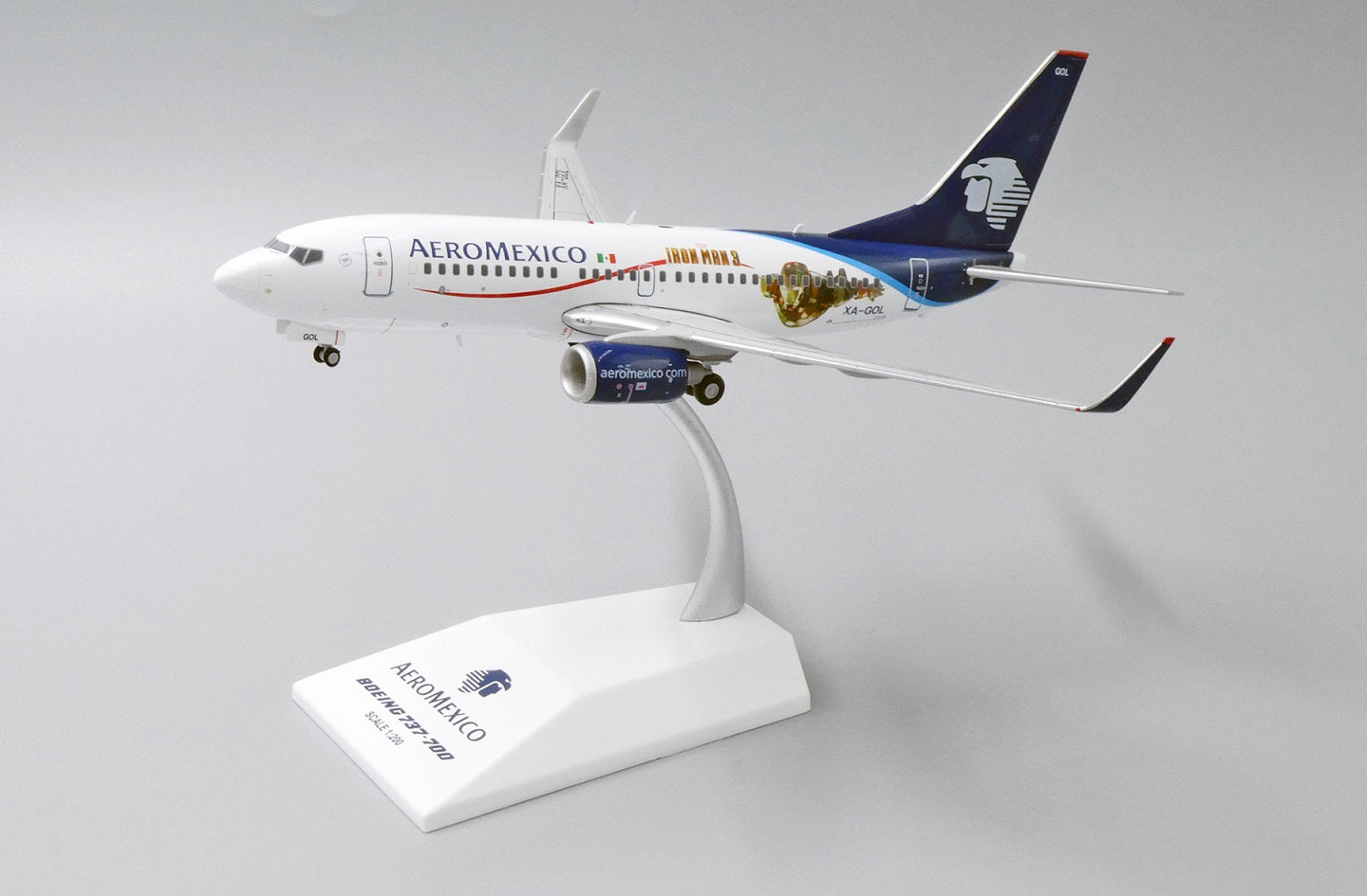 JC WINGS B737-700 AEROMEXICO "IRON MAN 3" REG: 3 XA-GOL