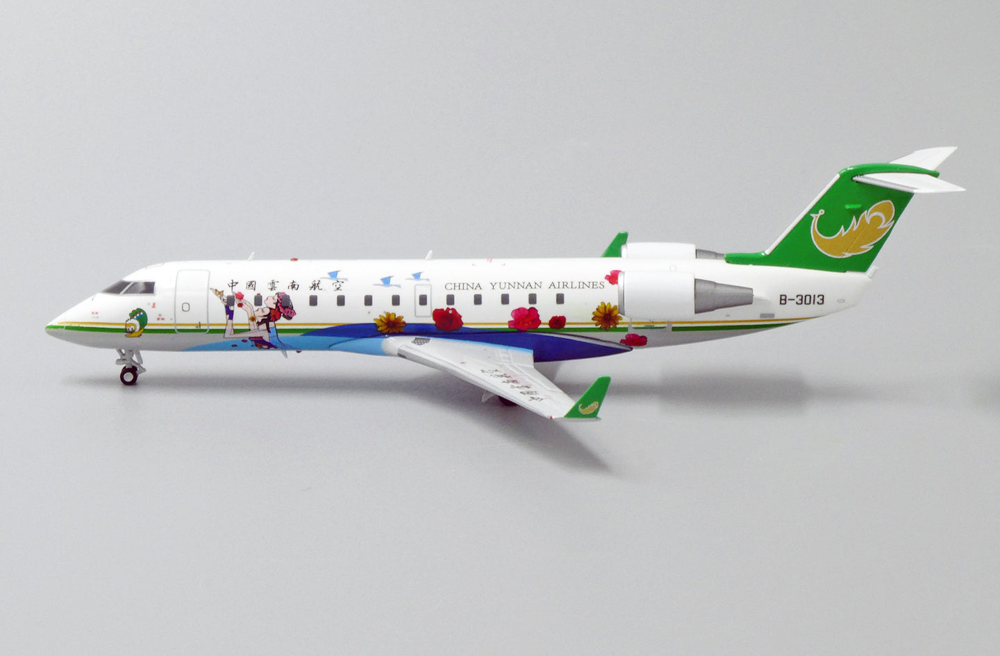 JC WINGS CRJ-200ER CHINA YUNNAN AIRLINES REG: B-3013