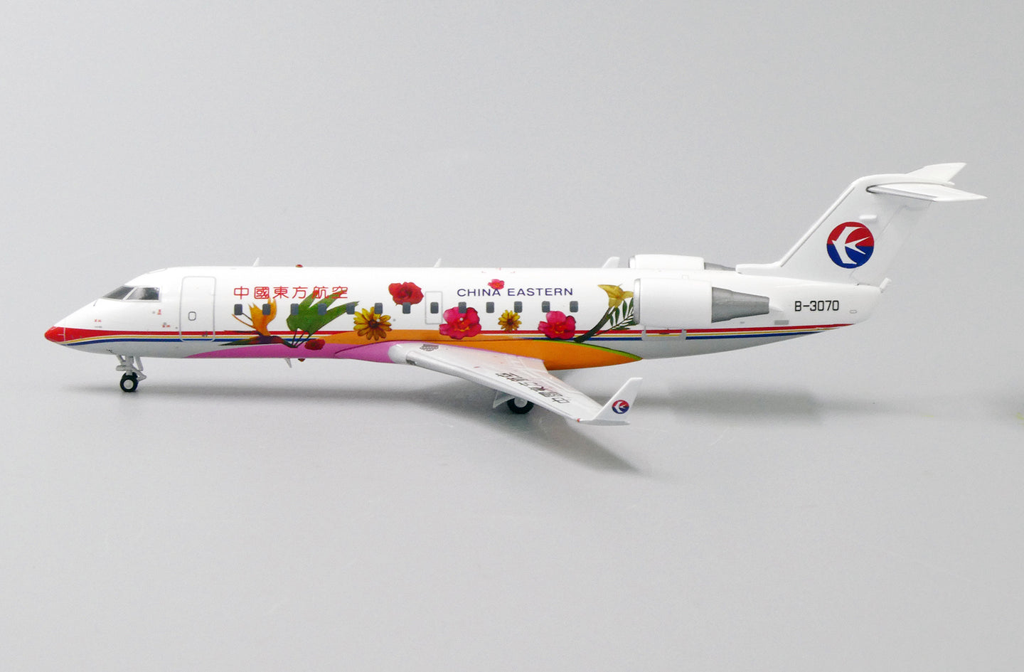 JCWINGS CHINA EASTERN CRJ-200LR REG: B-3070