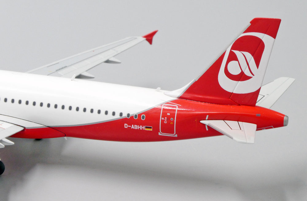 JCWINGS A320 NIKI REG: D-ABHH
