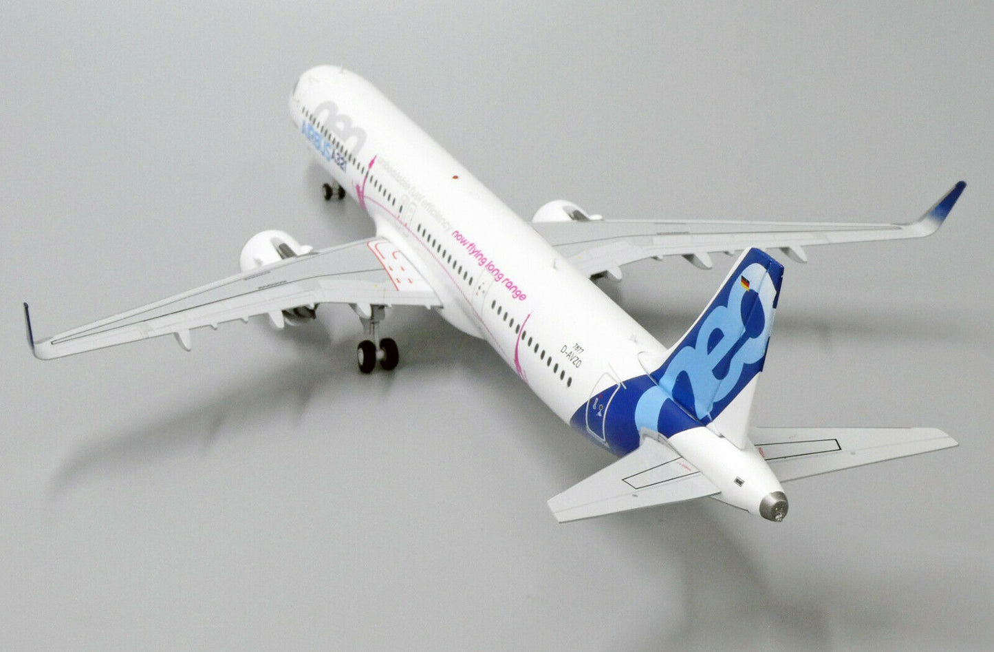 JC WINGS A321-200LR NEO HOUSE COLOUR REG: D-AVZO