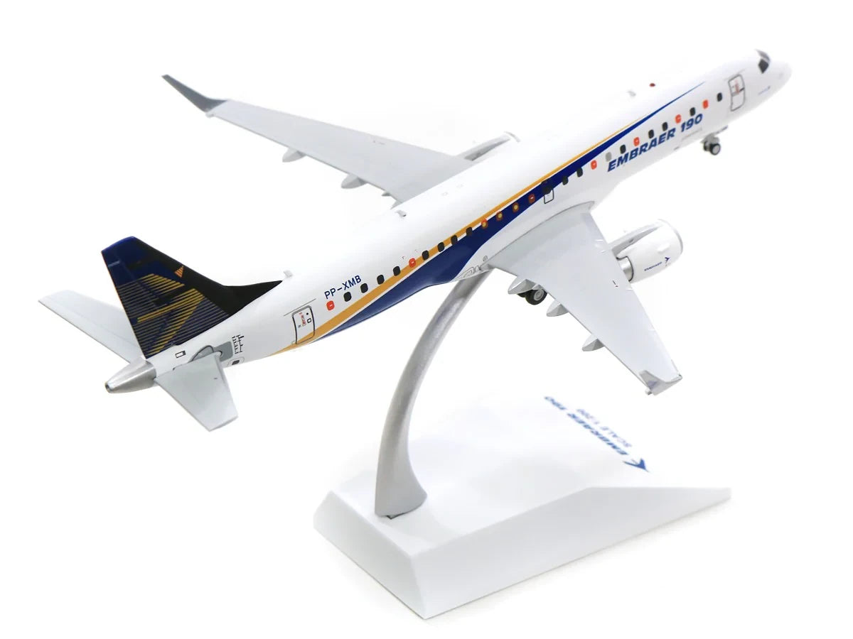 JC WINGS E190-100STD HOUSE COLOURS REG: PP-XMB