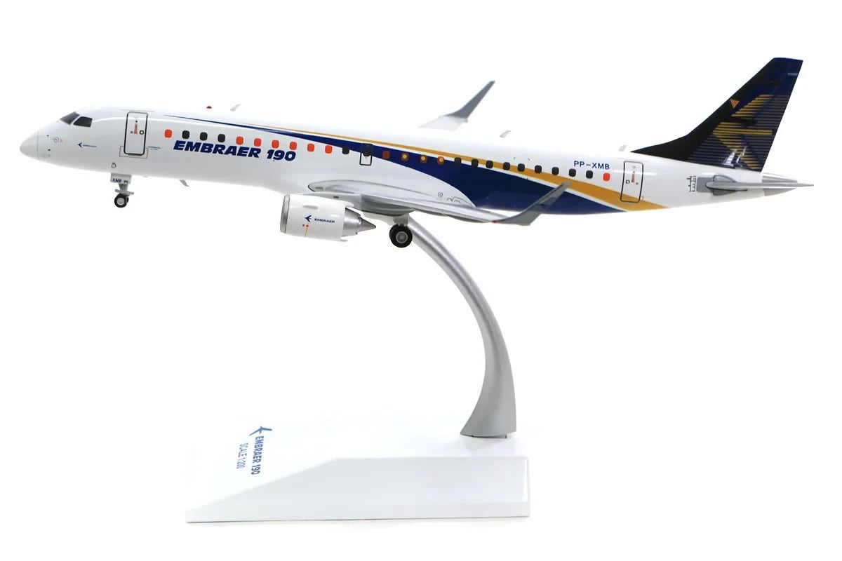 JC WINGS E190-100STD HOUSE COLOURS REG: PP-XMB