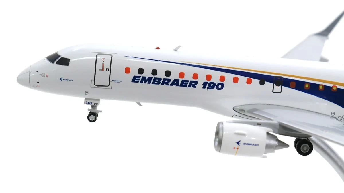 JC WINGS E190-100STD HOUSE COLOURS REG: PP-XMB