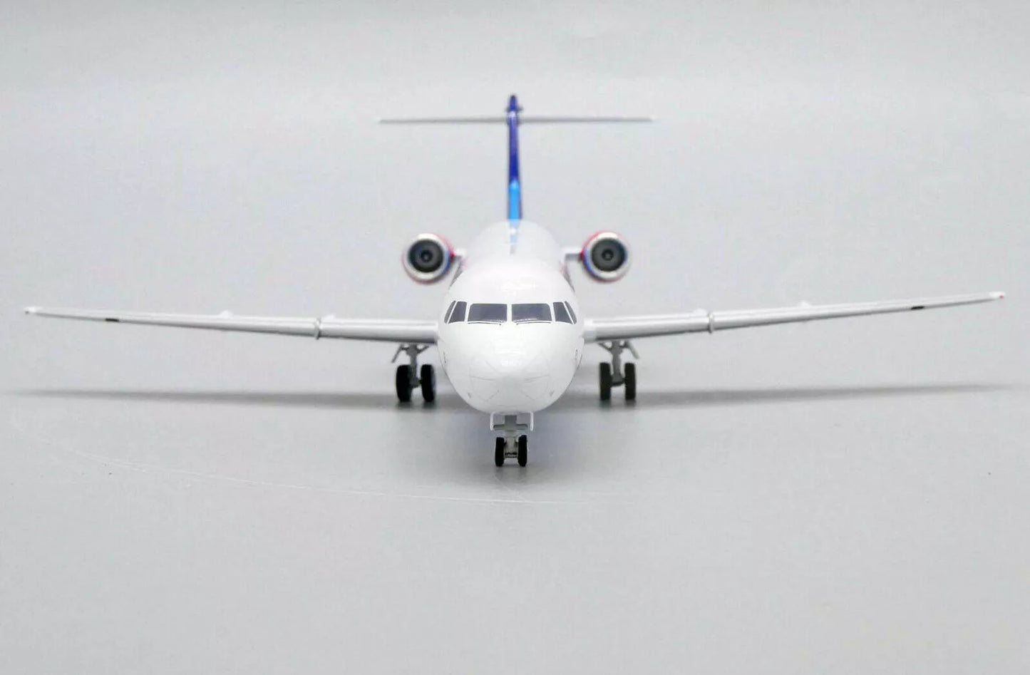 JC WINGS FOKKER 100 SLOVAKIAN FLYING SERVICE REG: OM-BYB