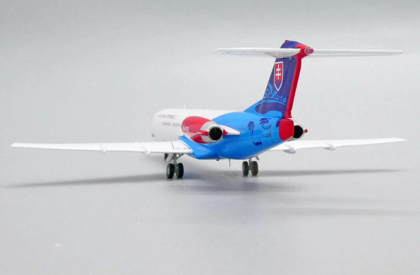 JC WINGS FOKKER 100 SLOVAKIAN FLYING SERVICE REG: OM-BYB