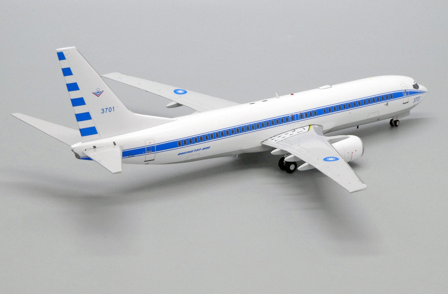 JCWINGS B737-800 TAIWAN AIR FORCE REG: 3701