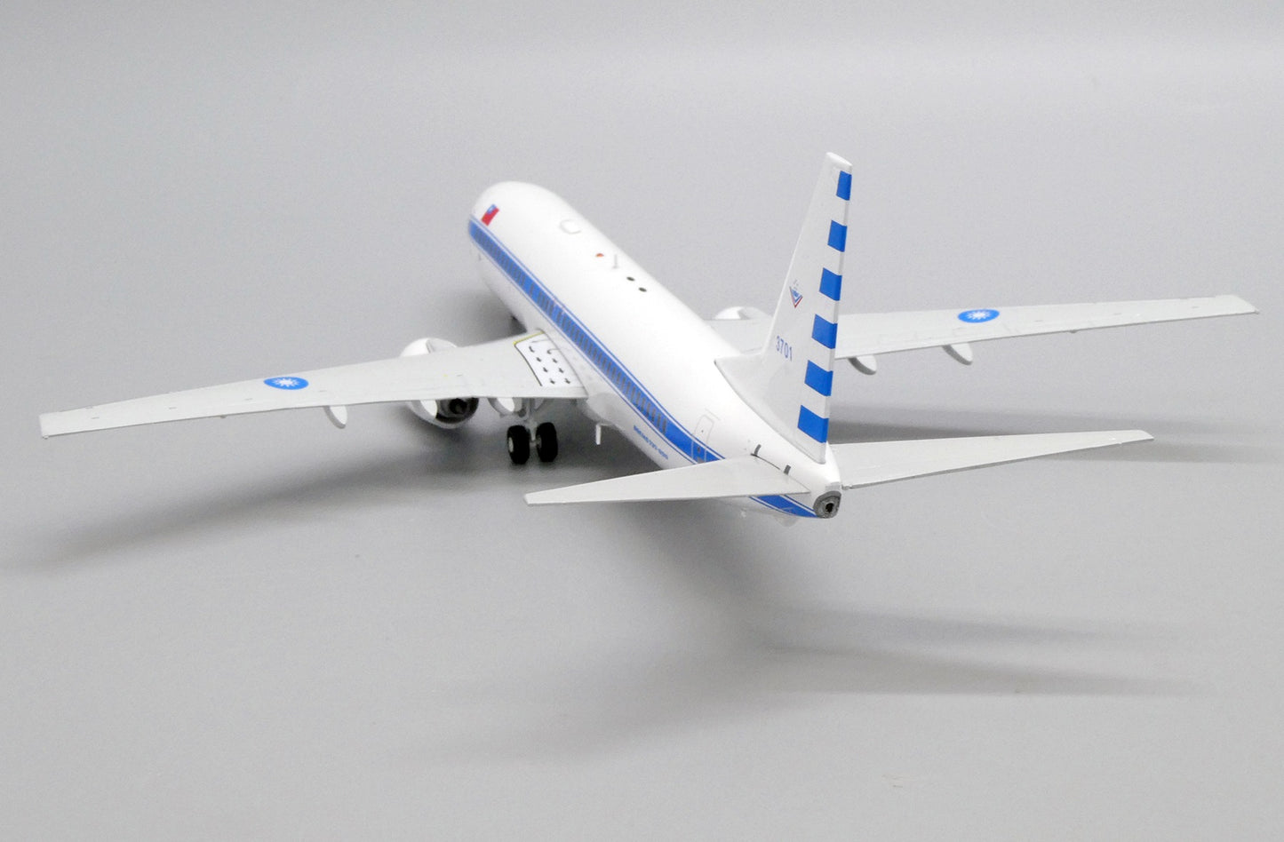 JCWINGS B737-800 TAIWAN AIR FORCE REG: 3701