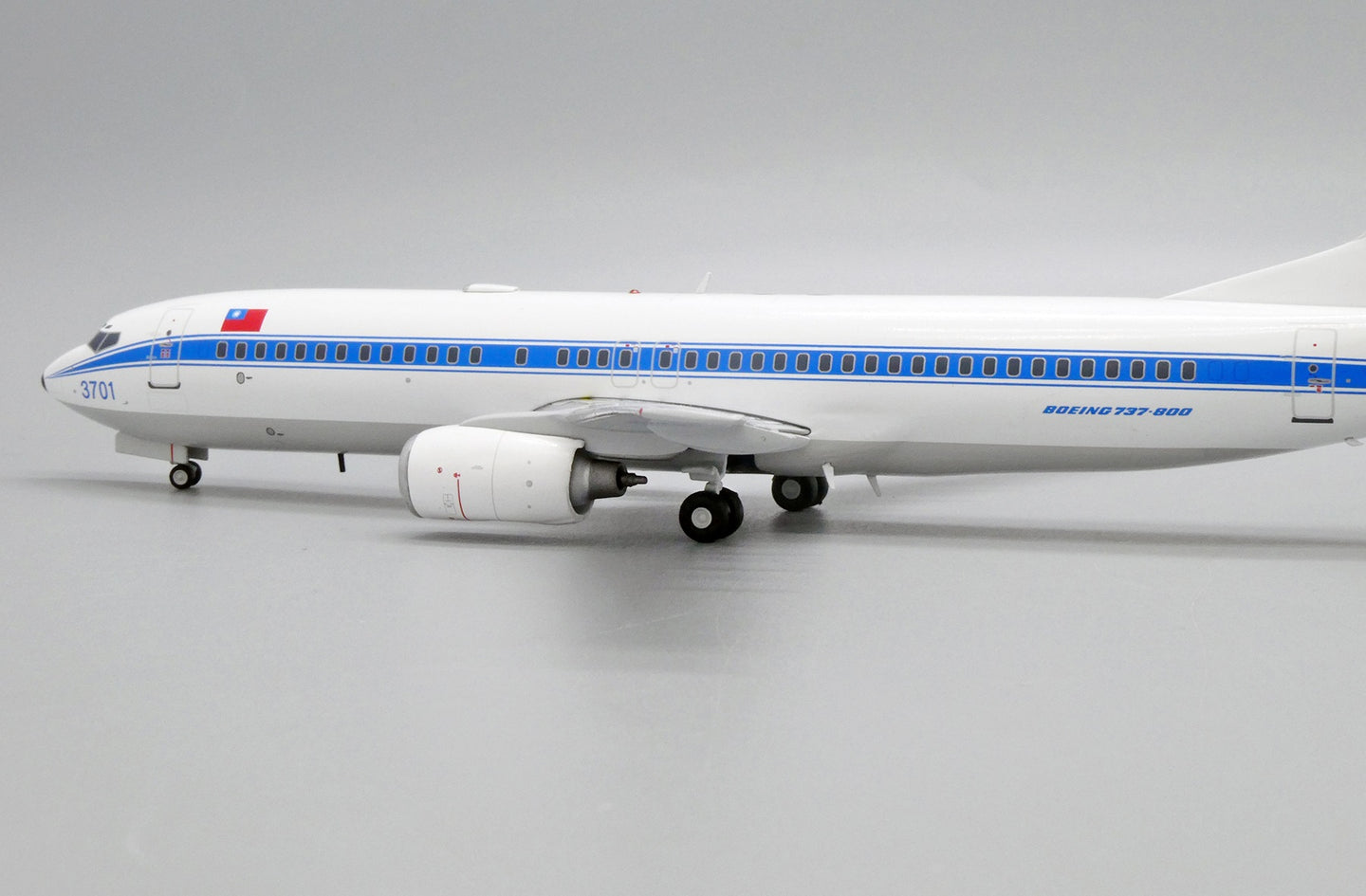 JCWINGS B737-800 TAIWAN AIR FORCE REG: 3701