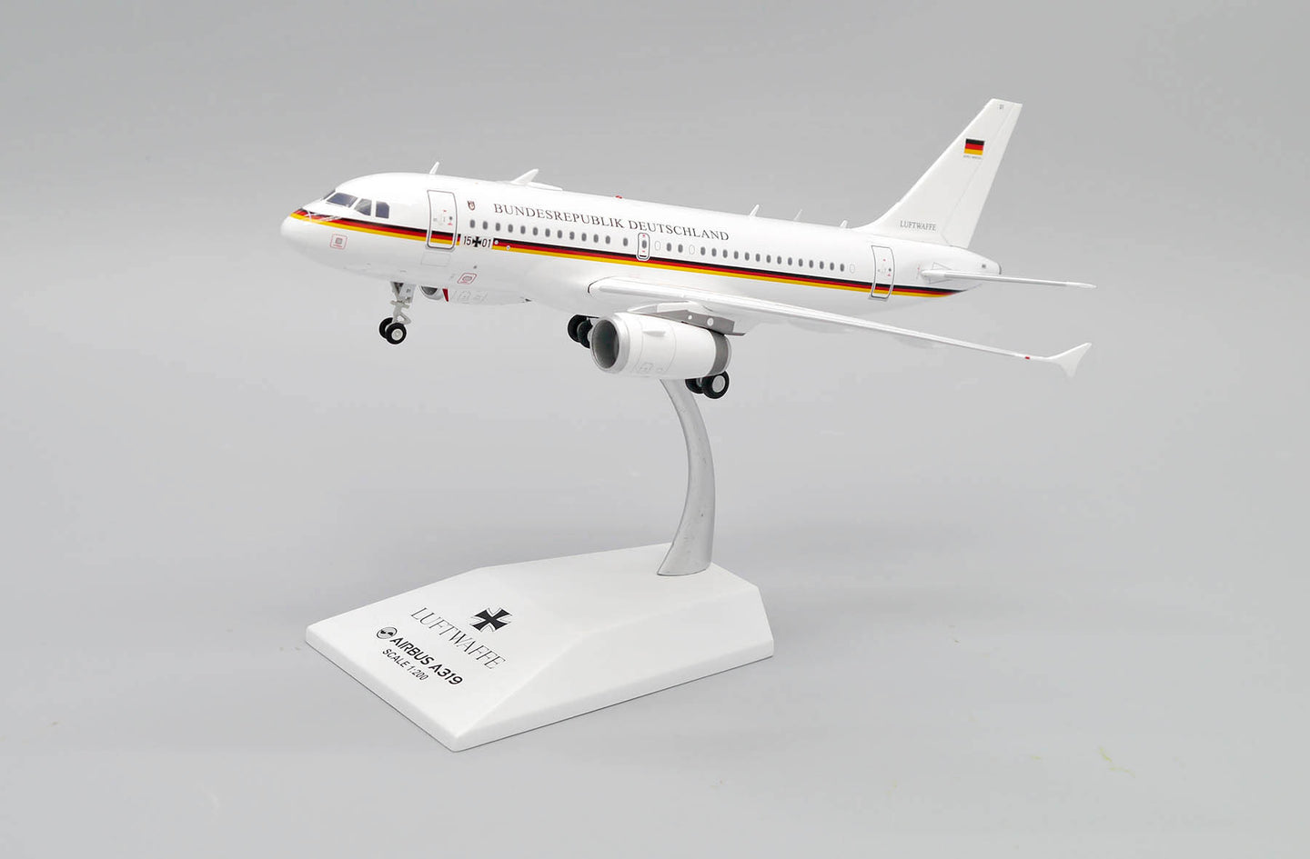 JCWINGS A319(CJ) LUFTWAFFE REG: 15+01