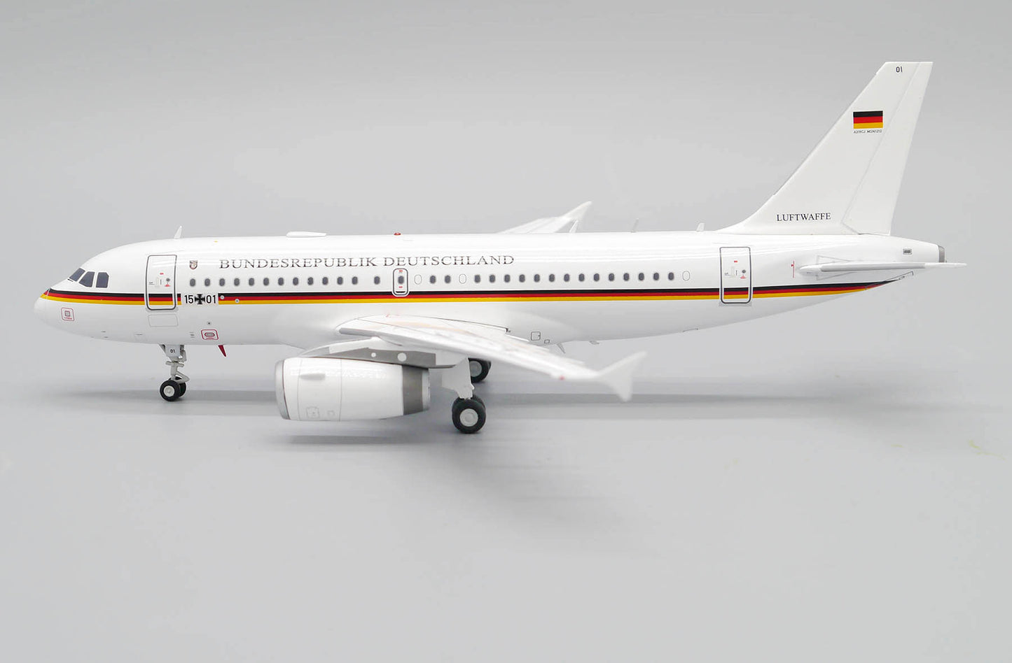 JCWINGS A319(CJ) LUFTWAFFE REG: 15+01