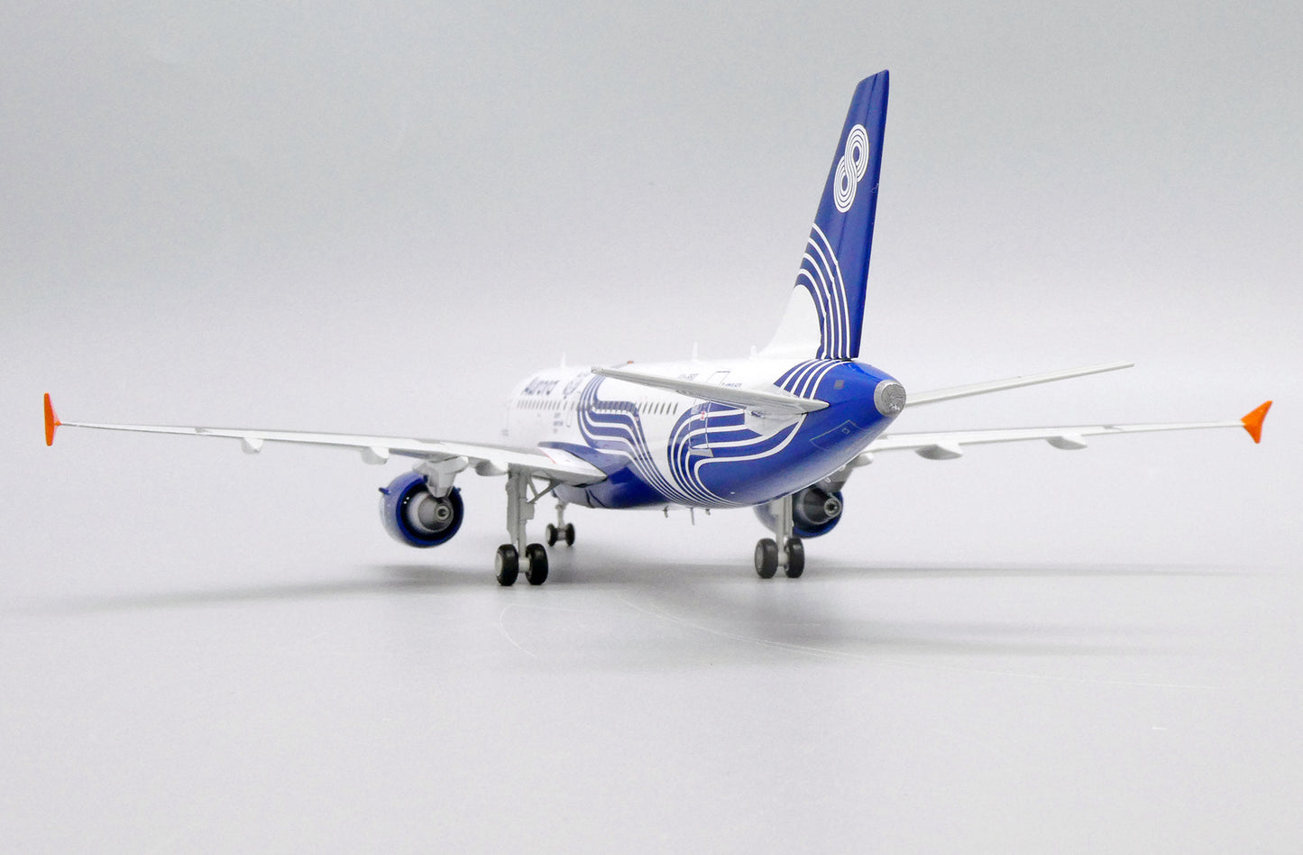 JCWINGS A319 AURORA AMUR TIGER REG: VQ-BBD