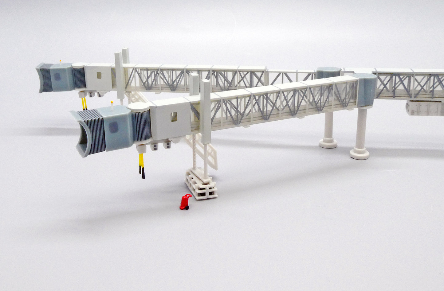 JCWINGS AIR BRIDGE B747 (TRANSPARENT)