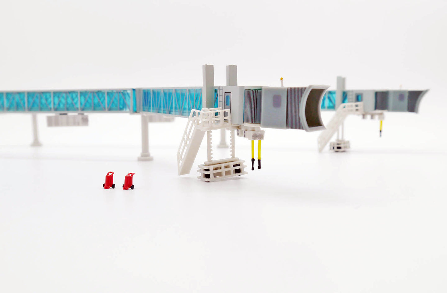 JC WINGS B737 AIR PASSENGER BRIDGE (BLUE)