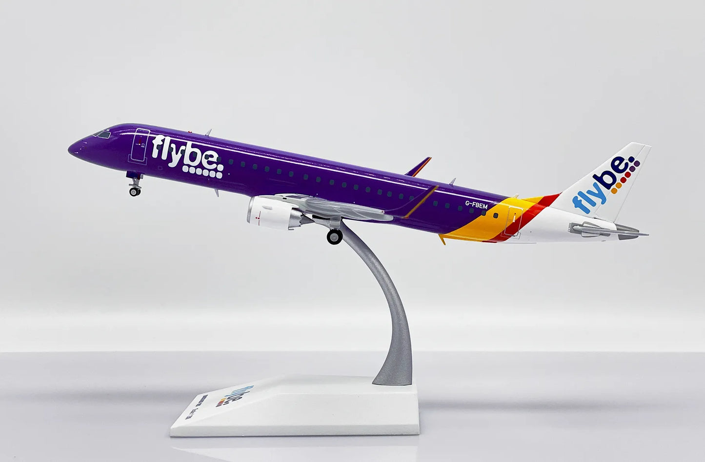 JC WINGS ERJ-195LR FLYBE REG: G-FBEM