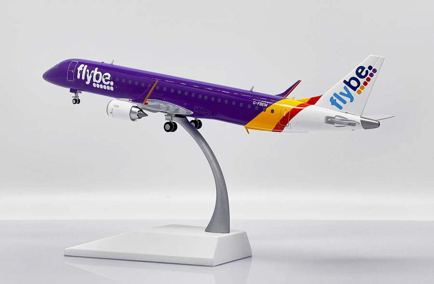 JC WINGS ERJ-195LR FLYBE REG: G-FBEM