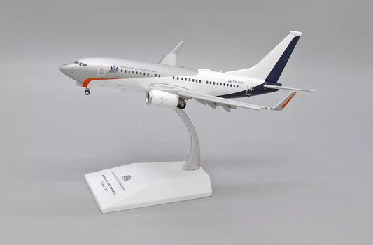 JC WINGS B737 NETHERLANDS GOVERNMENT (FLAPS DOWN) REG: PH-GOV