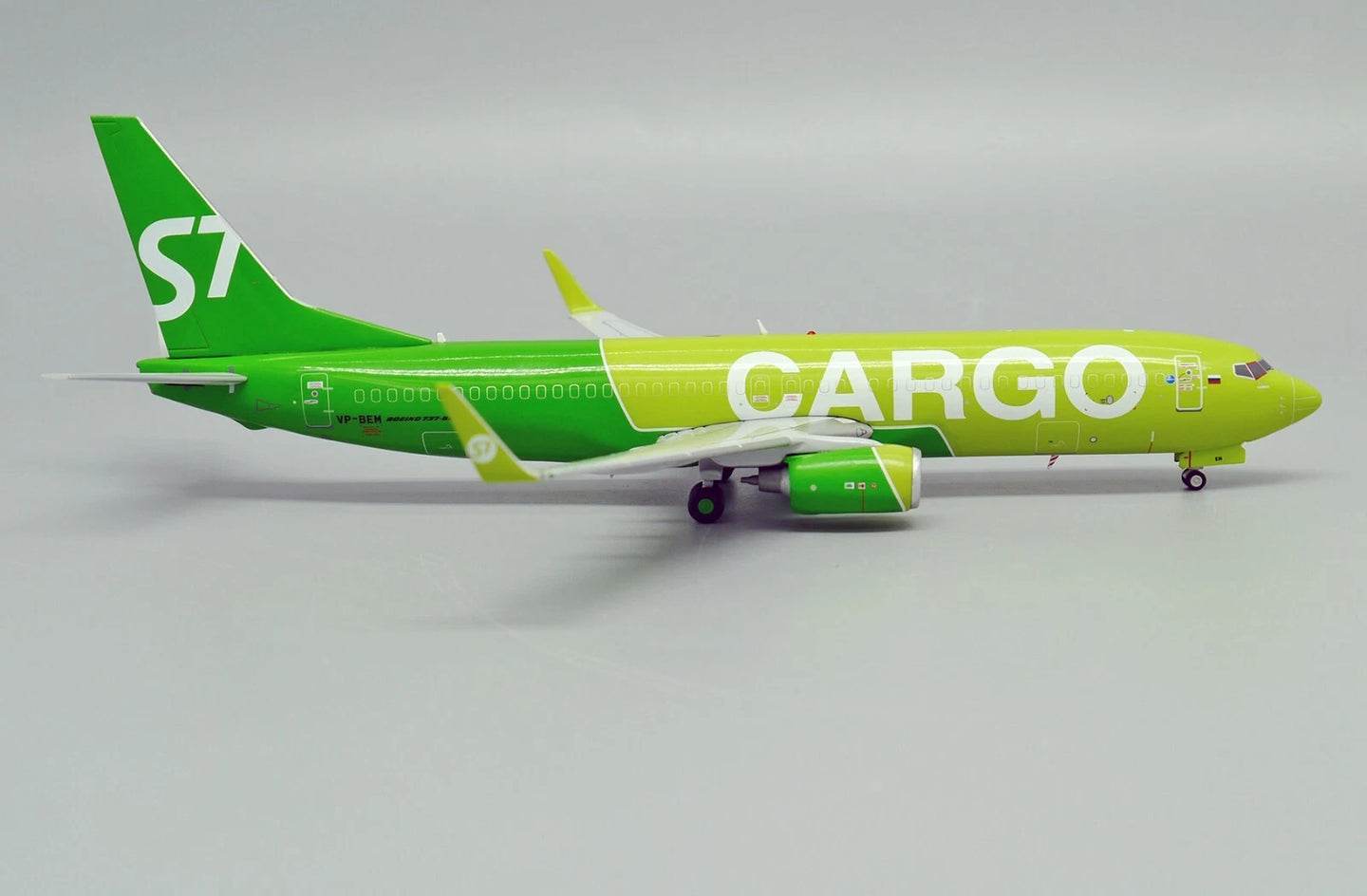 JC WINGS B737-800BCF S7 CARGO REG: VP-BEM