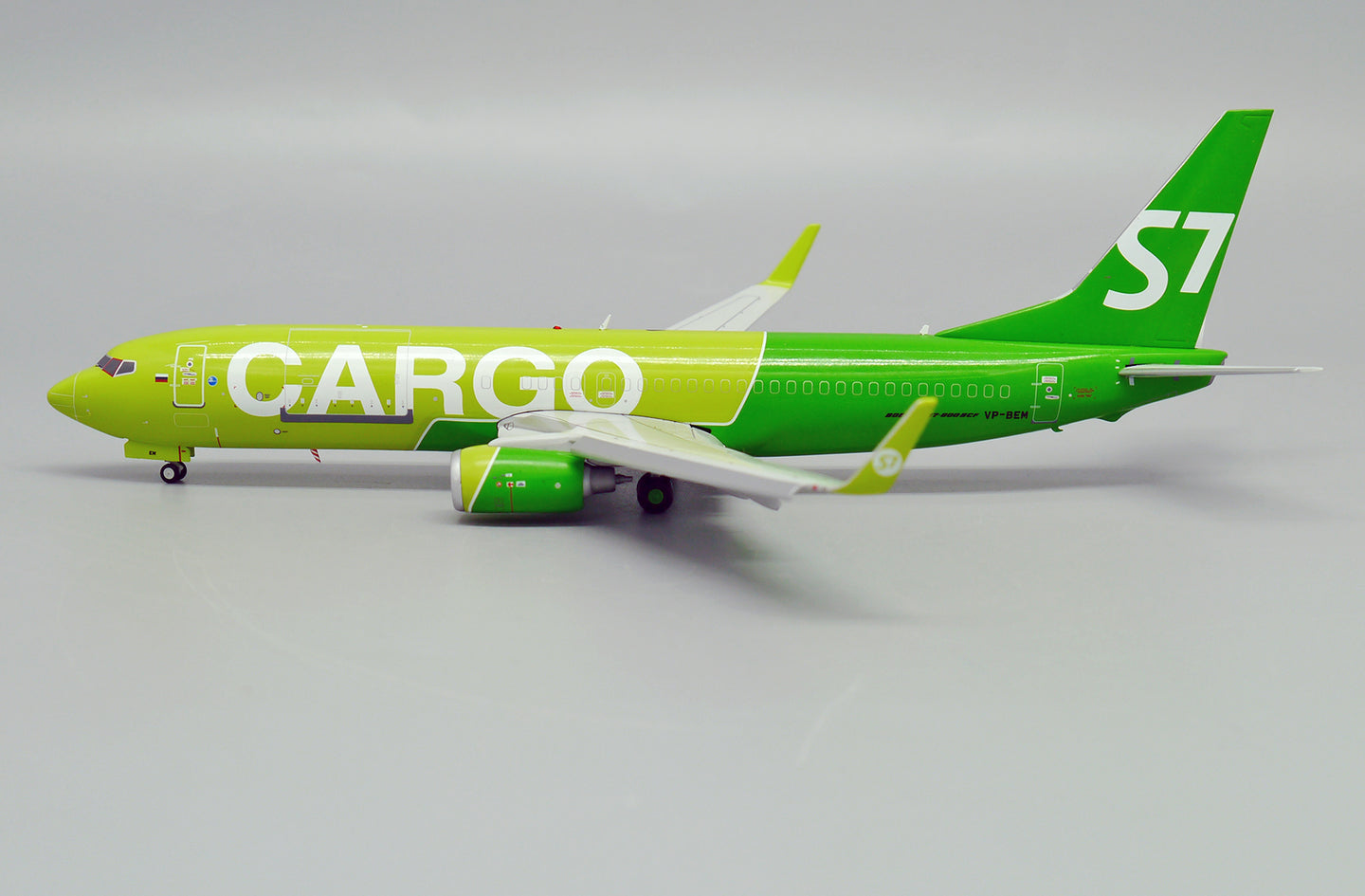 JC WINGS B737-800BCF S7 CARGO (FLAPS DOWN) REG: VP-BEM