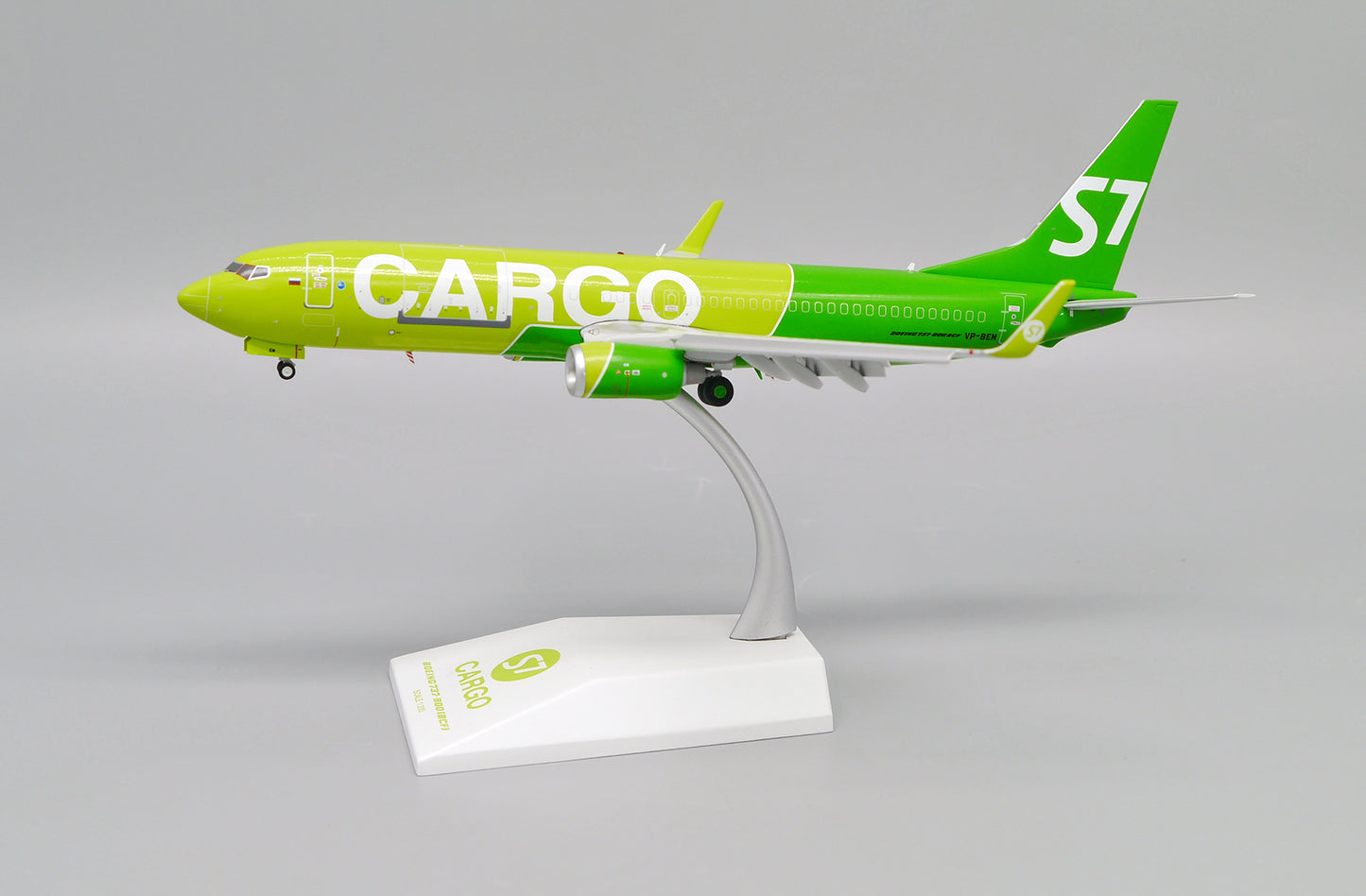 JC WINGS B737-800BCF S7 CARGO (FLAPS DOWN) REG: VP-BEM