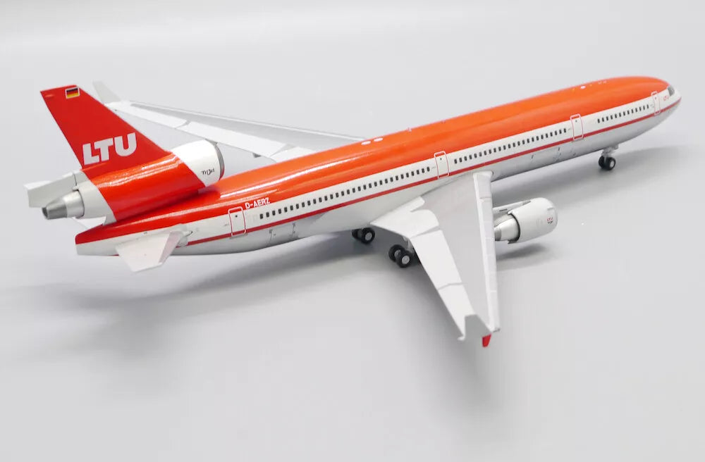 JCWINGS MCDONNELL DOUGLAS MD-11 LTU REG: D-AERZ