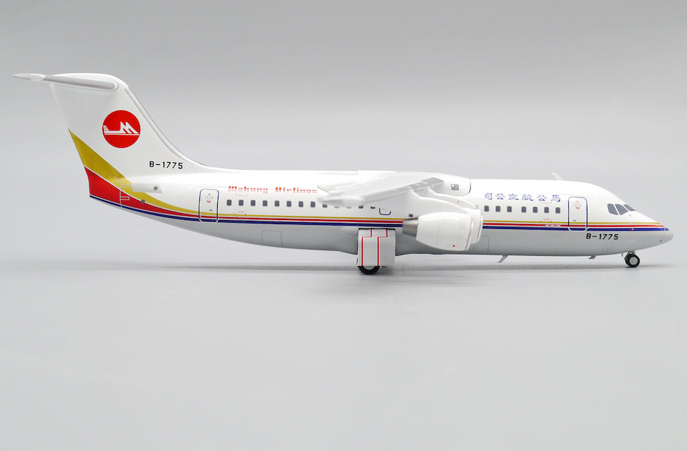 JCWINGS BAE-146-300 MAKUNG AIRLINES BRITISH AEROSPACE REG: B-1775