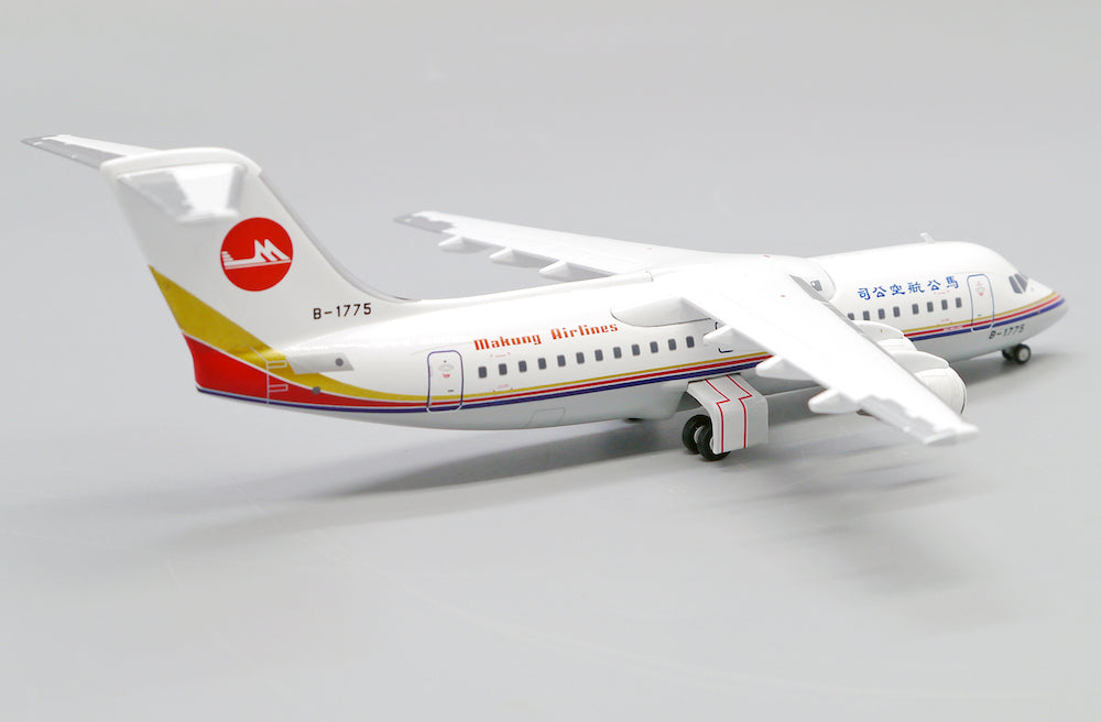 JCWINGS BAE-146-300 MAKUNG AIRLINES BRITISH AEROSPACE REG: B-1775