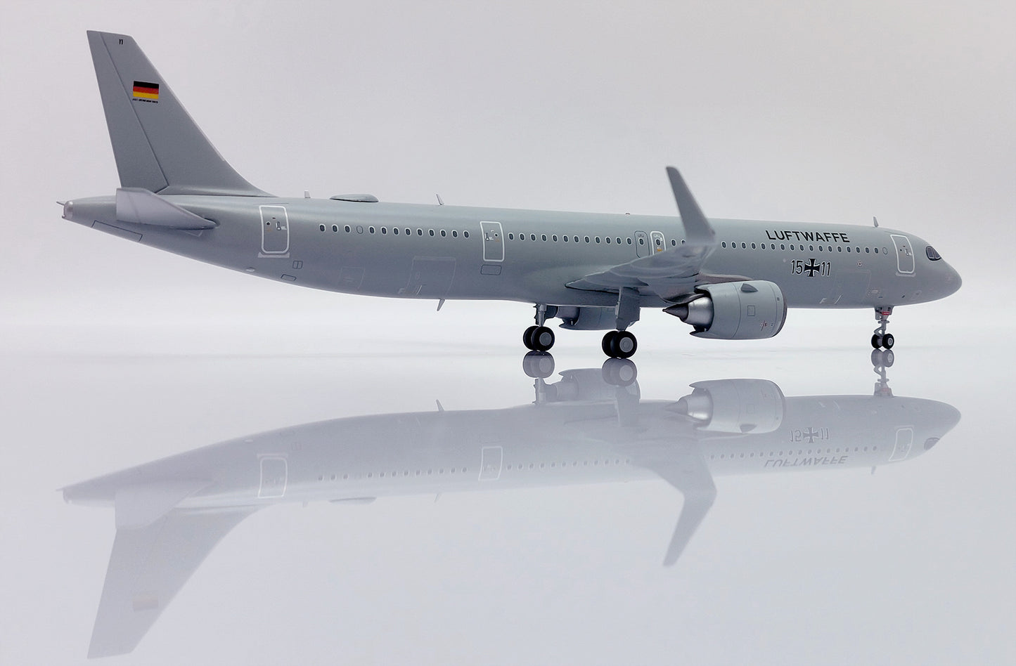 JC WINGS A321NEO LUFTWAFFE REG: 15+11