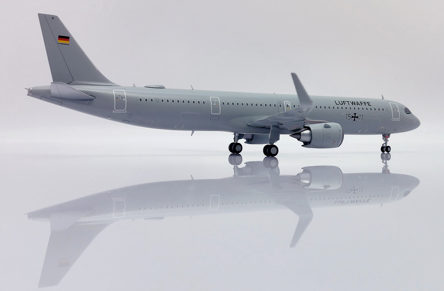JC WINGS A321NEO LUFTWAFFE REG: 15+11
