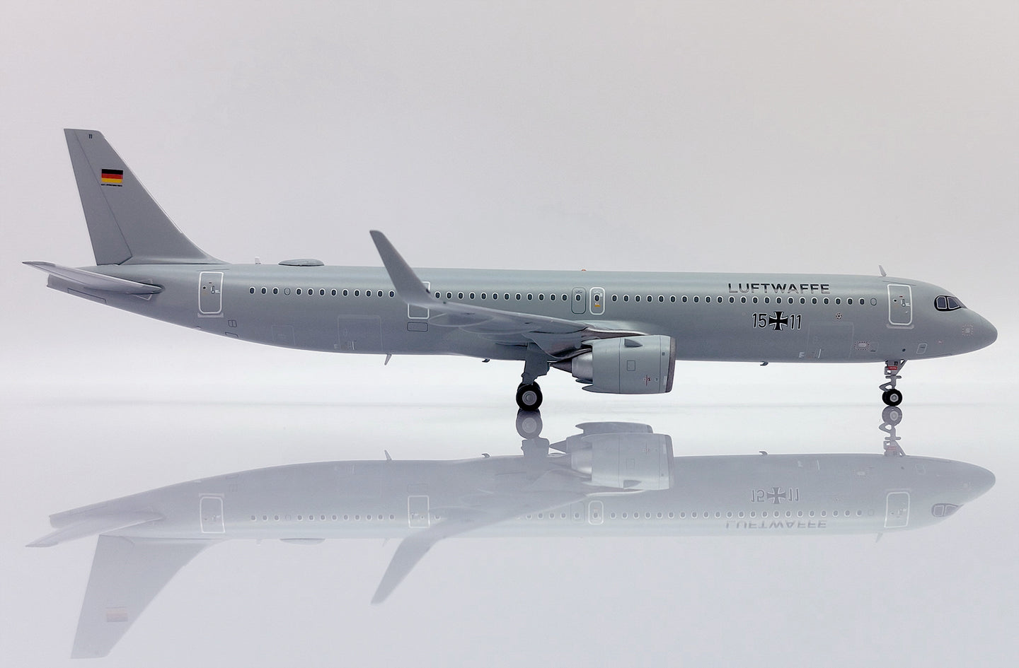 JC WINGS A321NEO LUFTWAFFE REG: 15+11