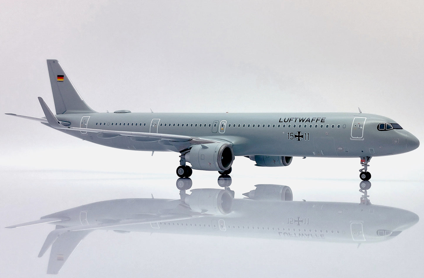 JC WINGS A321NEO LUFTWAFFE REG: 15+11