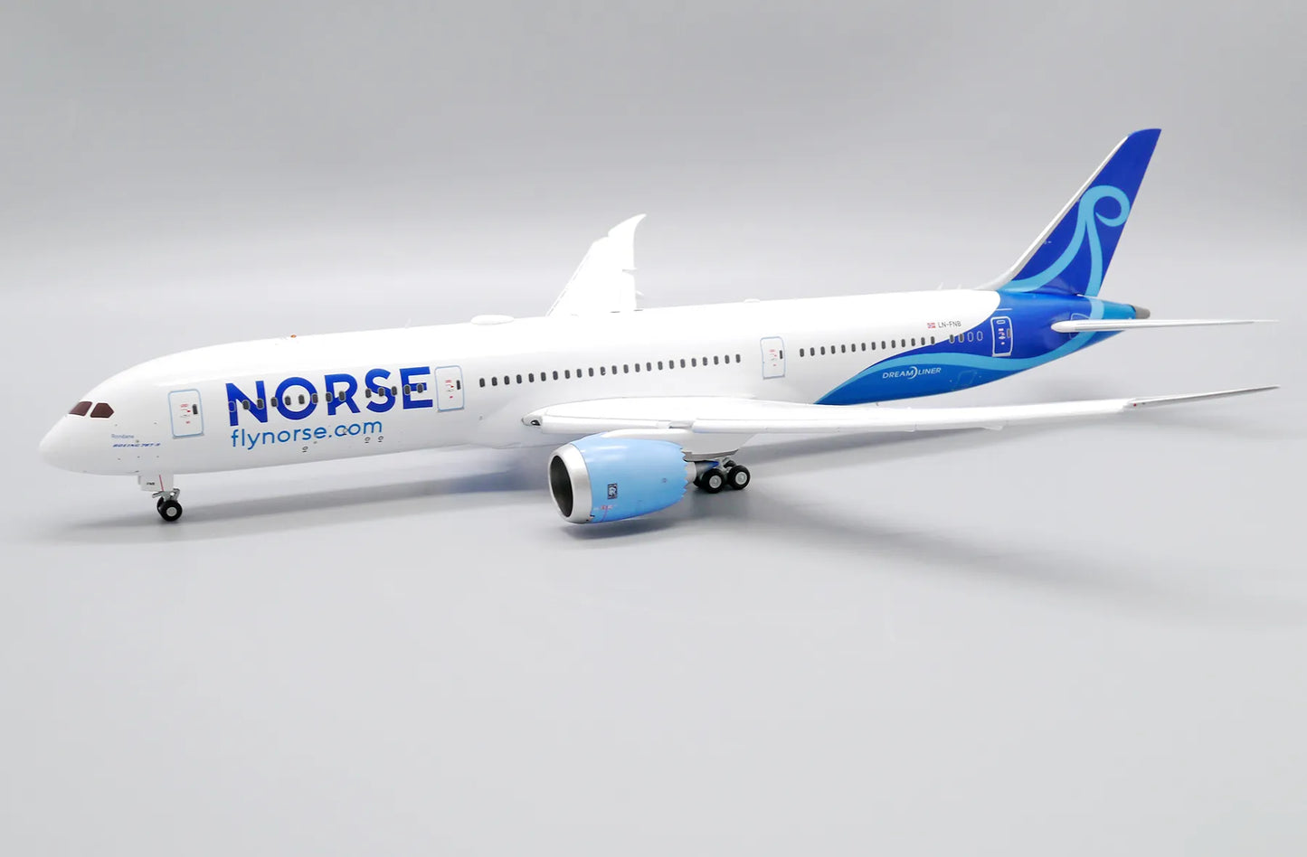 JC WINGS B787-9 DREAMLINER NORSE ATLANTIC AIRWAYS (FLAPS DOWN) REG: LN-FNB