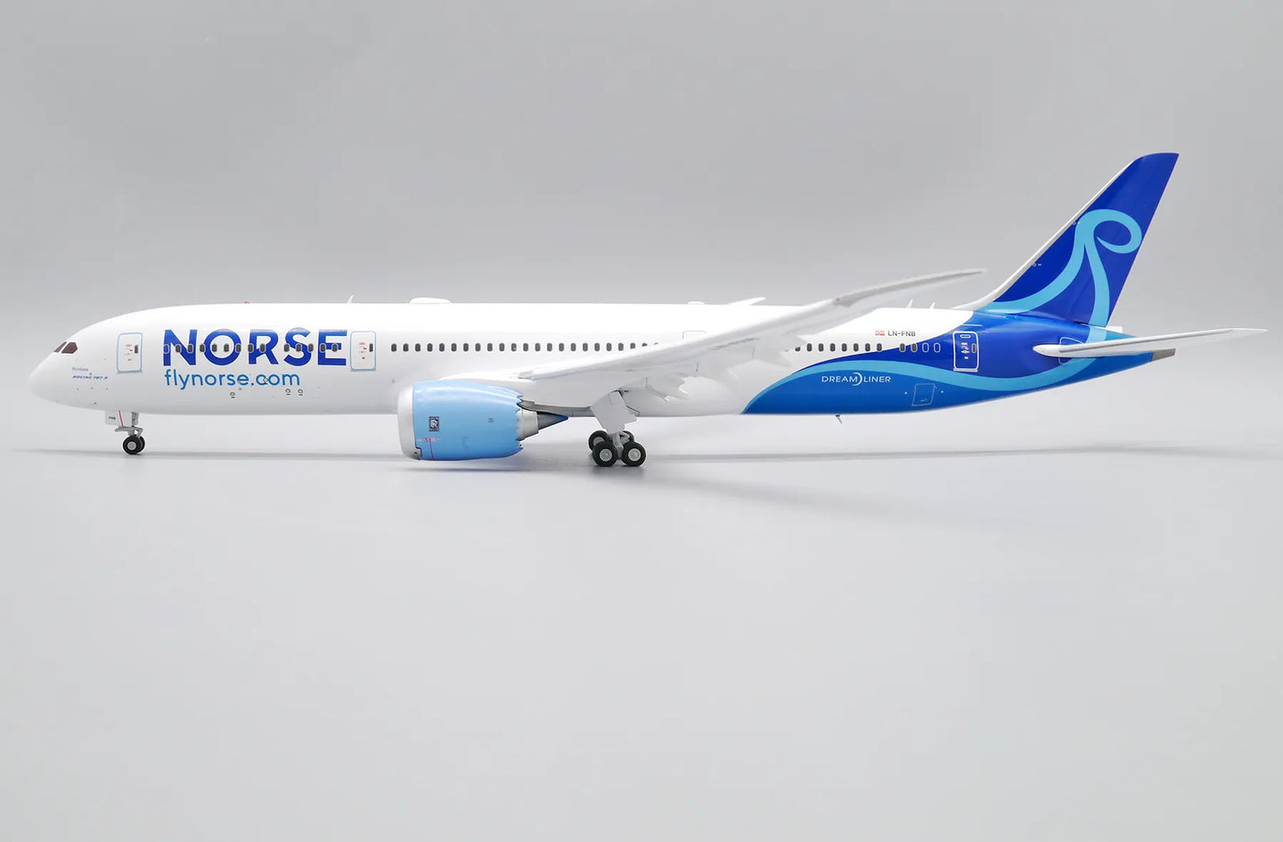 JC WINGS B787-9 DREAMLINER NORSE ATLANTIC AIRWAYS (FLAPS DOWN) REG: LN-FNB
