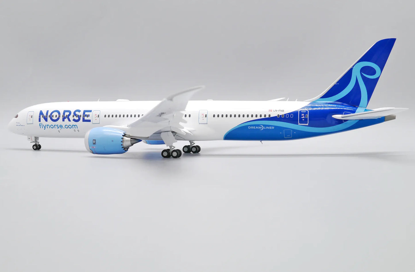 JC WINGS B787-9 DREAMLINER NORSE ATLANTIC AIRWAYS (FLAPS DOWN) REG: LN-FNB