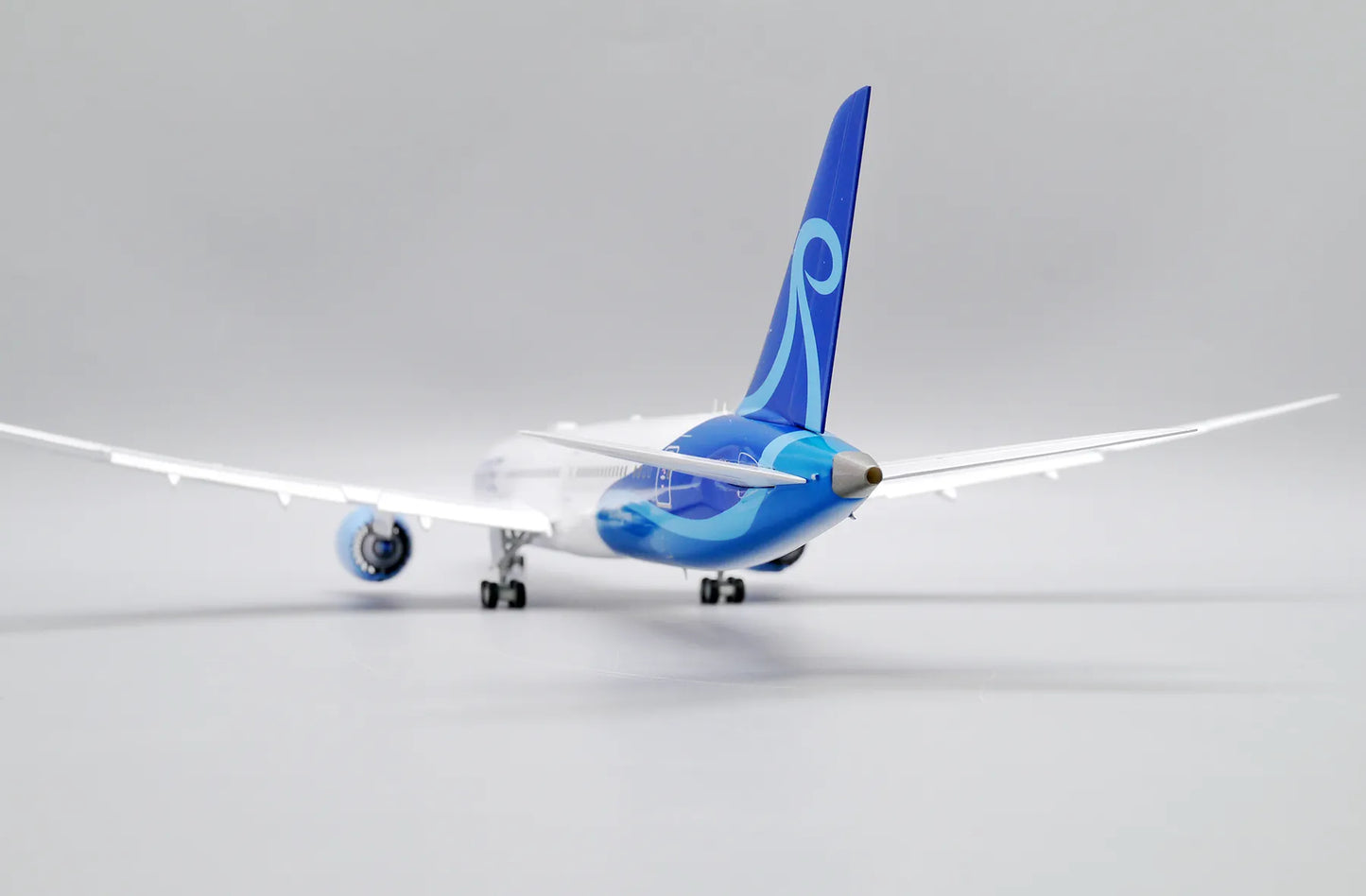 JC WINGS B787-9 DREAMLINER NORSE ATLANTIC AIRWAYS (FLAPS DOWN) REG: LN-FNB