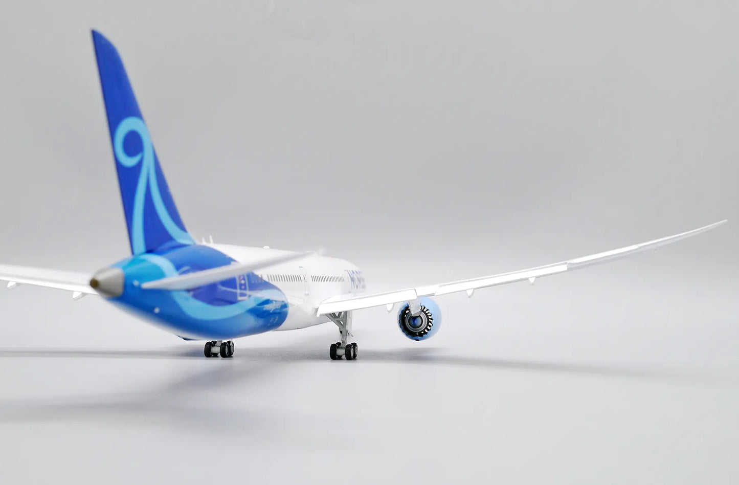 JC WINGS B787-9 DREAMLINER NORSE ATLANTIC AIRWAYS (FLAPS DOWN) REG: LN-FNB