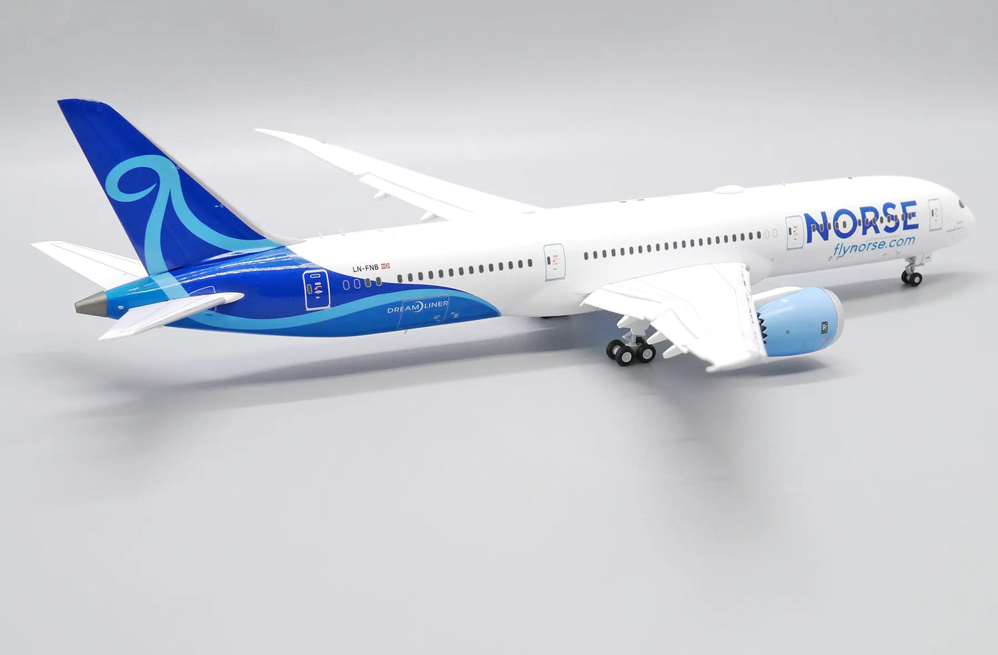 JC WINGS B787-9 DREAMLINER NORSE ATLANTIC AIRWAYS (FLAPS DOWN) REG: LN-FNB