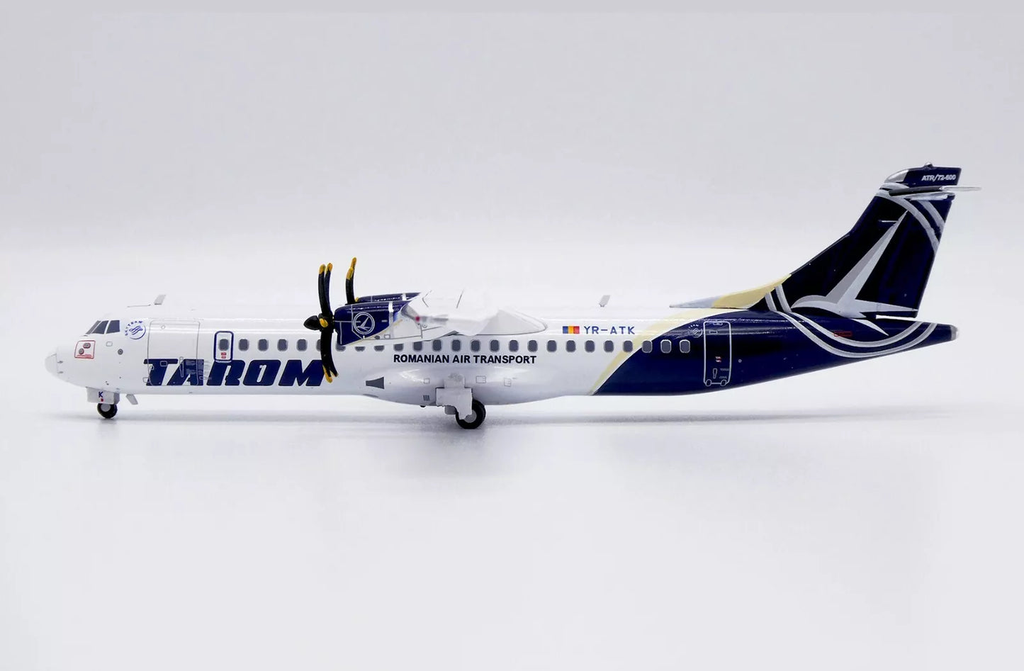 JC WINGS ATR72-600 TAROM REG: YR-ATK