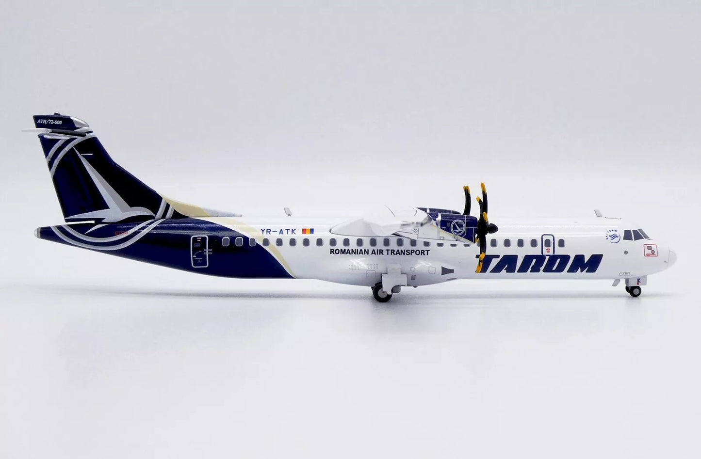 JC WINGS ATR72-600 TAROM REG: YR-ATK