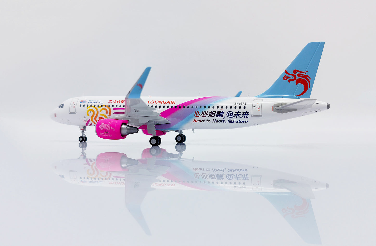 JC WINGS A320 LOONGAIR "HEART TO HEART FUTURE" REG: B-1673