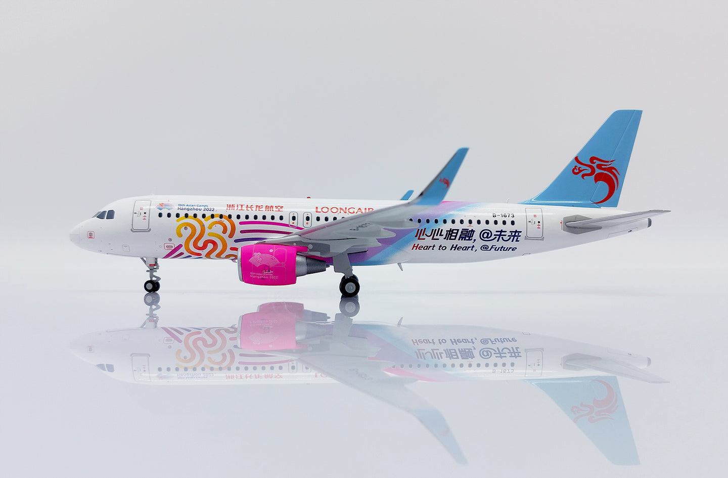 JC WINGS A320 LOONGAIR "HEART TO HEART FUTURE" REG: B-1673