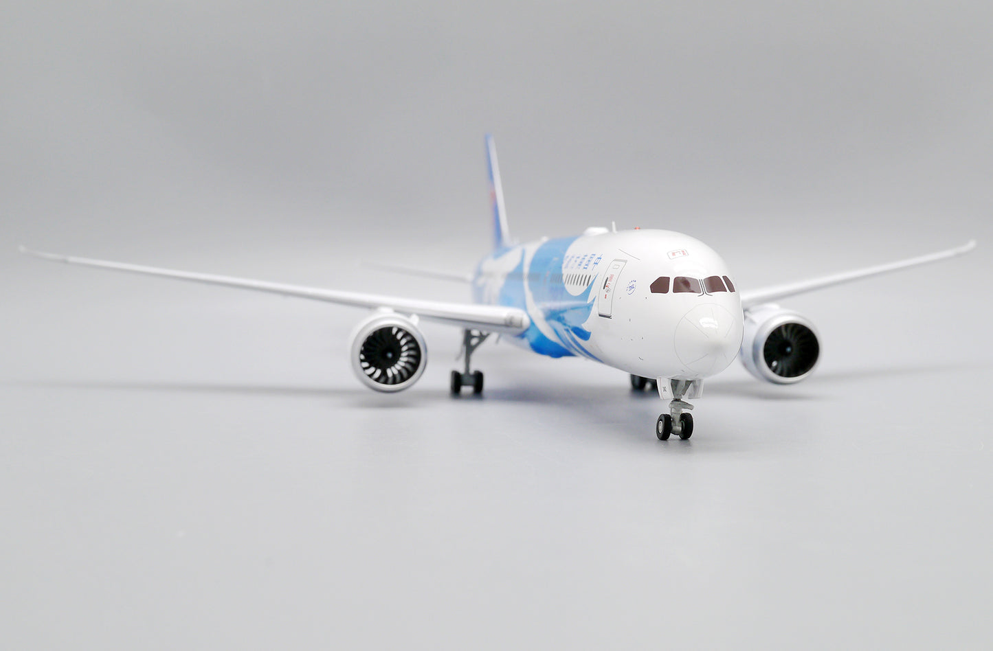 JC WINGS B787-9 DREAMLINER CHINA SOUTHERN AIRLINES "WINGS OF DREAM" REG: B-1242