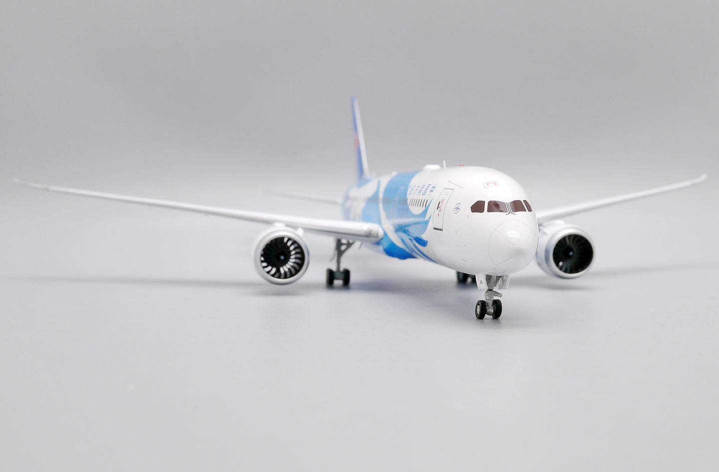 JC WINGS B787-9 DREAMLINER CHINA SOUTHERN AIRLINES "WINGS OF DREAM" REG: B-1242