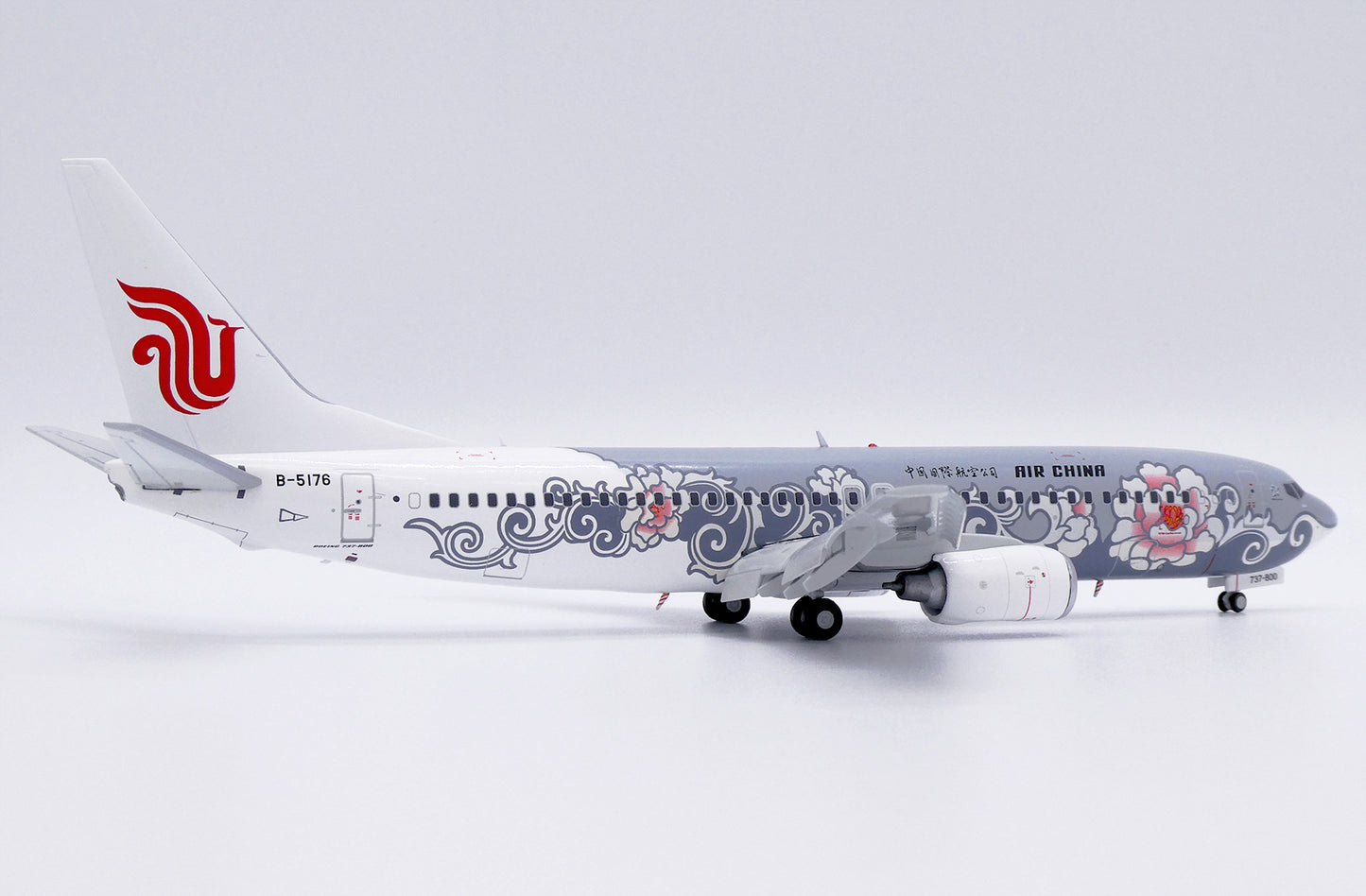 JC WINGS B737-800 AIR CHINA "SILVER PEONY" (FLAPS DOWN) REG: B-5176